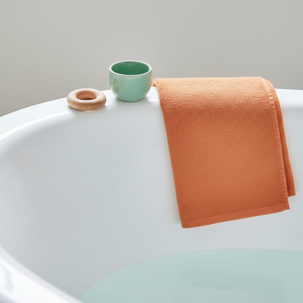 Toddler Suddenly Hates the Bath? 10 Tips That Help